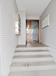 【エントランス】