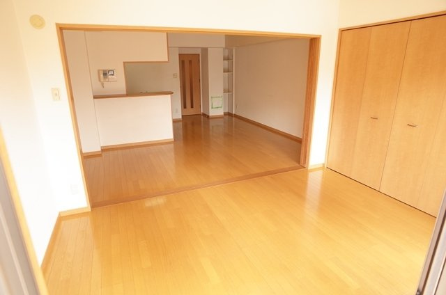 アーバス大手門の洋室|アーバス大手門（1ＬＤＫ）　洋室　※反転タイプになります