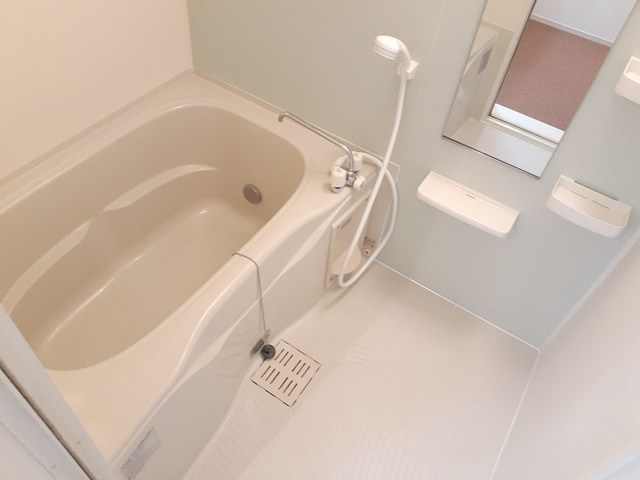 シティフォレスト米ノ城Aの浴室