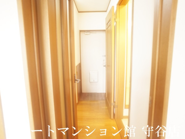 グランディハイツ の玄関