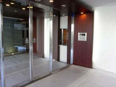 【エントランス】 | プレミアコンフォート高井戸 | オートロック