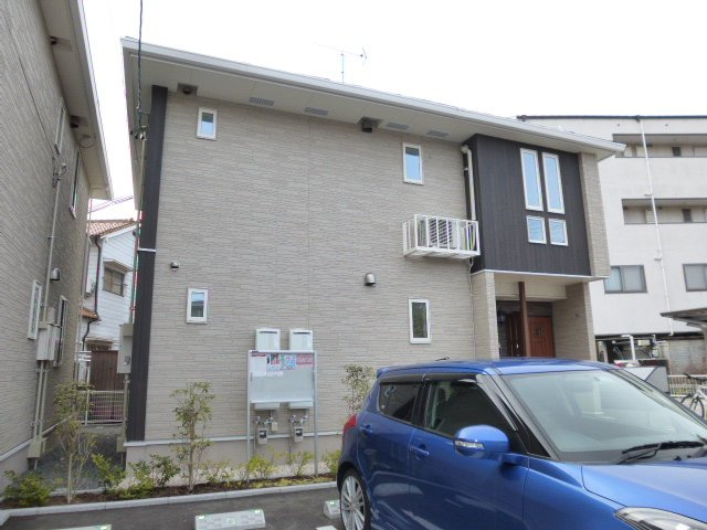 倉敷市川西町のアパートの外観