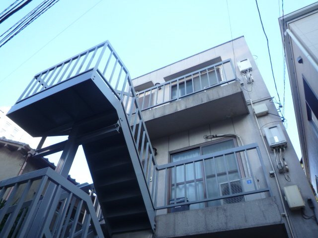 岡田コーポの外観