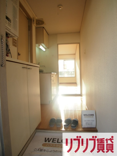 サンハイツ鶴沢の玄関