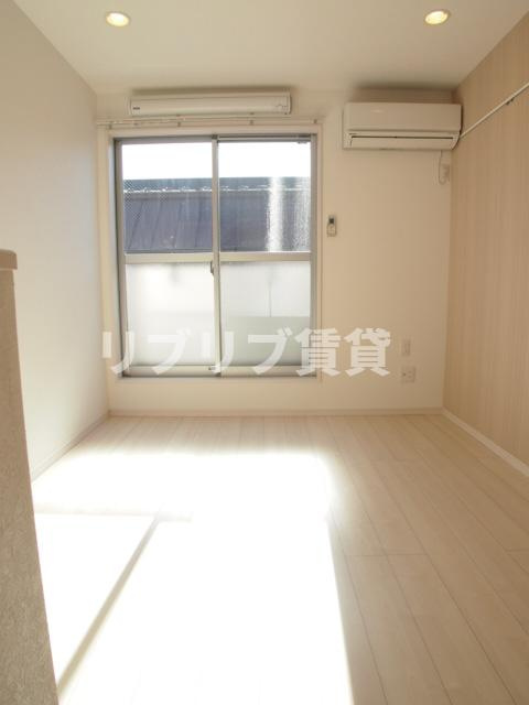 Calmato(カルマート)の居間・リビング