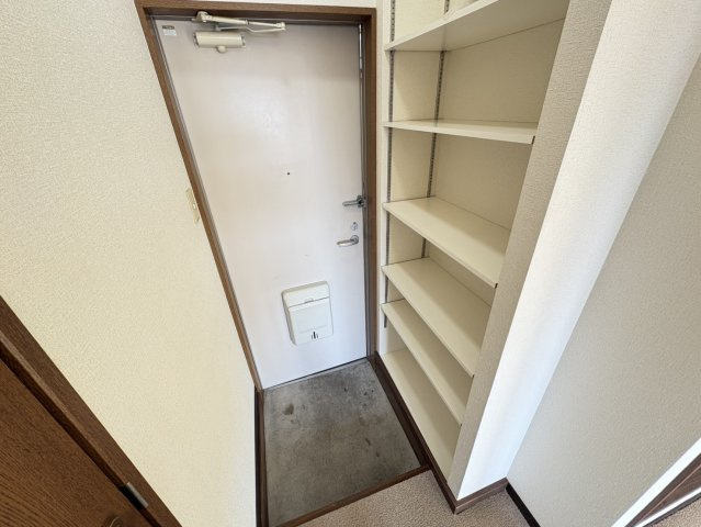 カーサ２５の玄関