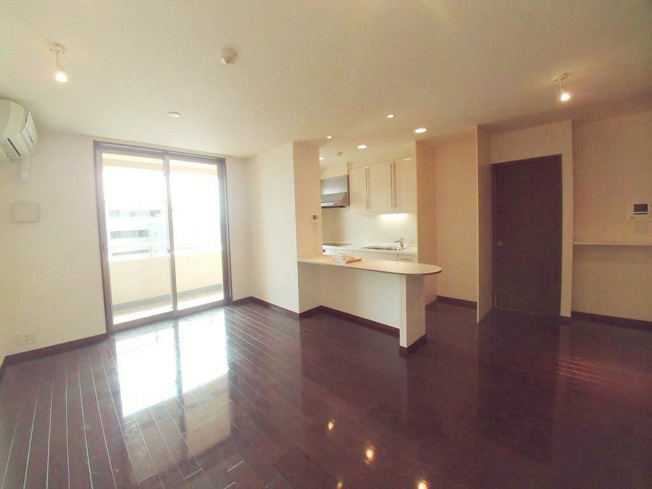 【居間・リビング】 | マチュリティ小石川 | １７．３帖の広いLDKです。