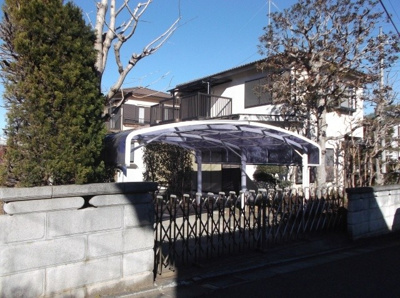 【外観】 | 丹木町貸家 | カーポート付　2台駐車できます