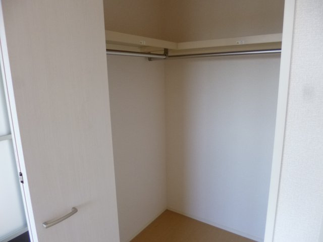 テラス東菅野の収納