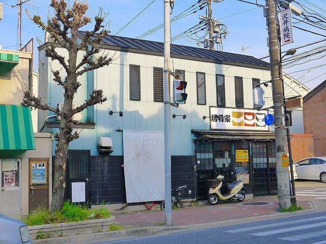 綾部貸店舗の外観