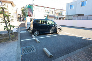 【駐車場】