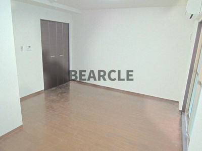 【寝室】 | パトリ・サワ