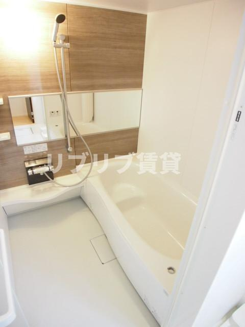 LEXSASU春日の浴室