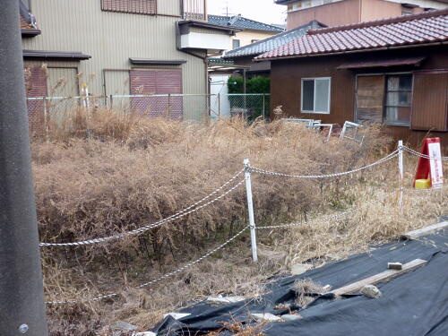 桑名郡木曽岬町　売地の前面道路含む現地写真|現地写真
閑静な住宅地のため住環境良好です！
間口も約9.65ｍと広々としております！