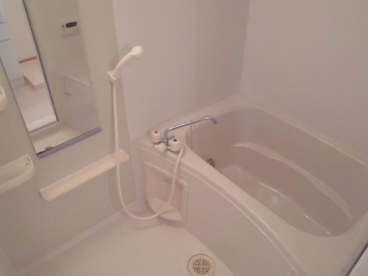 ノーヴァトワーレAの浴室