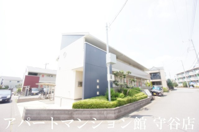 レセンテ紫峰ヶ丘Ｂの外観