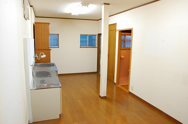 南京終事務所の内装