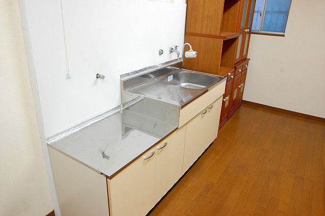 南京終事務所のキッチン