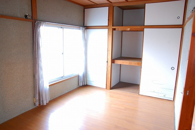 南京終事務所の内装