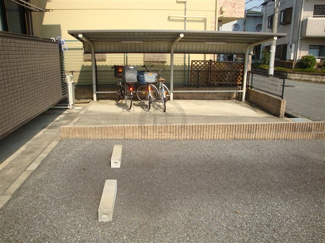 【駐車場】 | 駐輪場