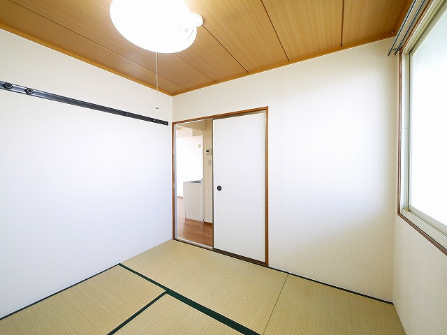 第2六条ハイツの和室