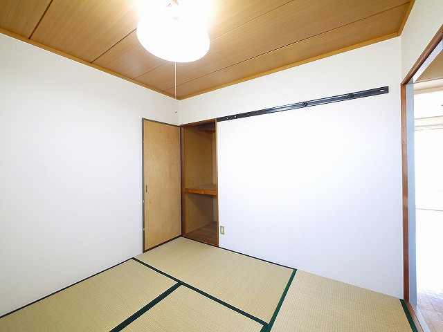 第2六条ハイツの和室