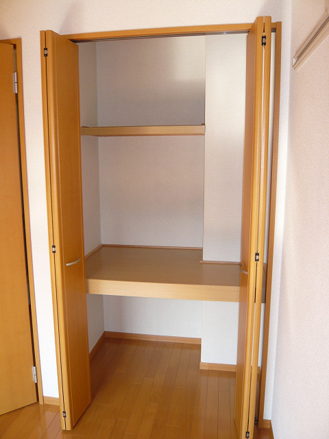 ジュネスIの収納|クローゼット【ジュネスI】