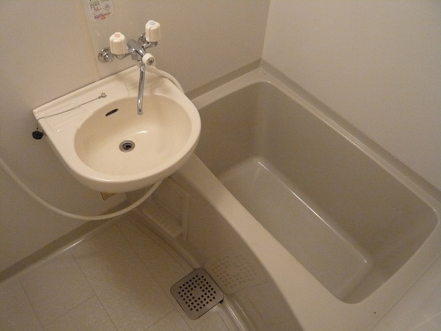 ジュネスIの浴室|【ジュネスI】