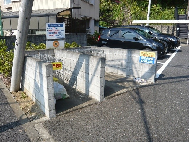 ジュネスIのその他共用部分|敷地内ゴミ置場【ジュネスI】