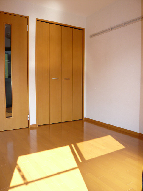 ジュネスIの洋室|フローリング【ジュネスI】