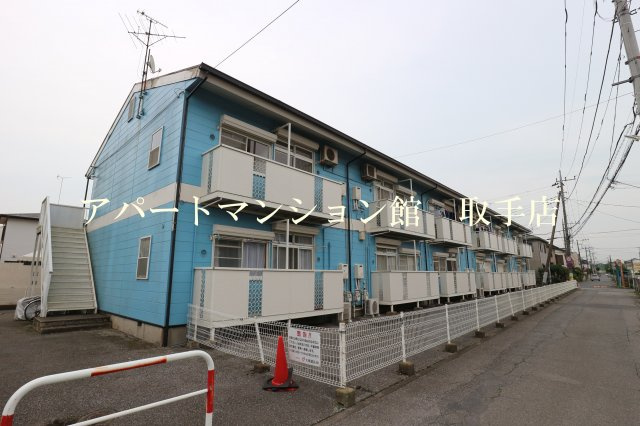 アジュールＣの外観