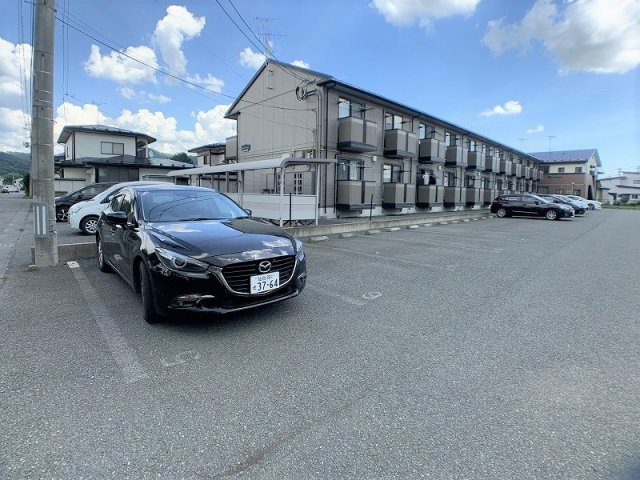 セジュールベリーの駐車場
