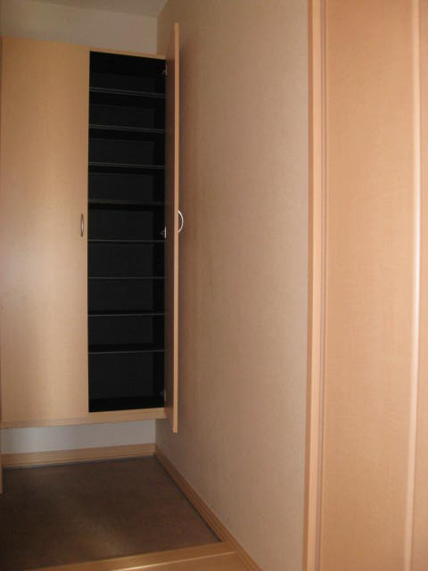 パルテールの玄関