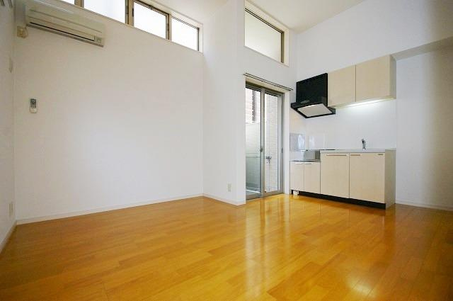 アレッタ平尾の居間・リビング|アレッタ平尾（1LDK+ロフト）　居間・リビング