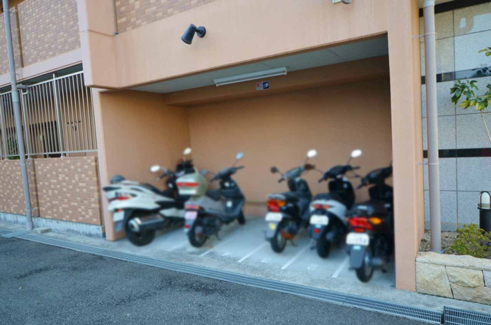 バイク置場