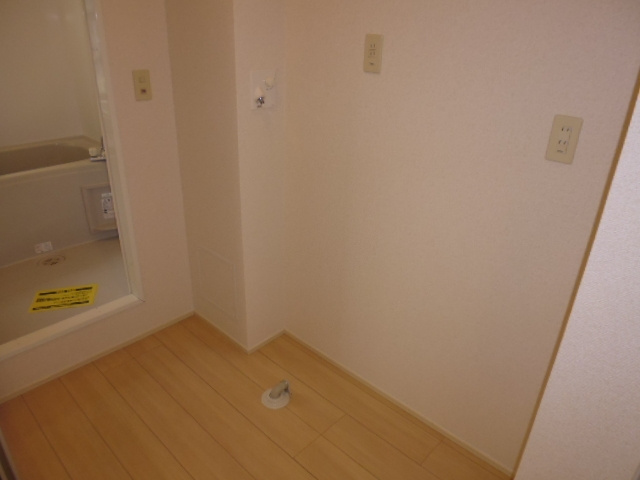 ゴールドパークＢのその他|洗濯機置き場