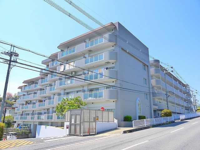 クレアコート帝塚山の外観