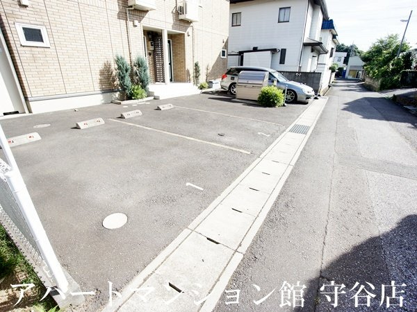 ディアコート大山の駐車場