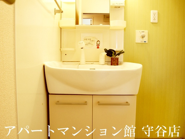 ディアコート大山の独立洗面台