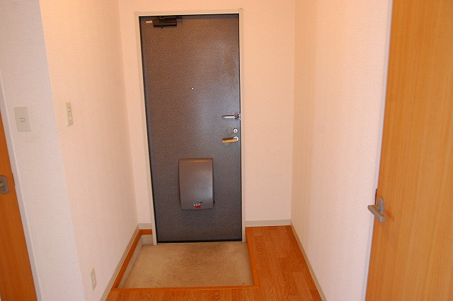 タモサーチＣの玄関