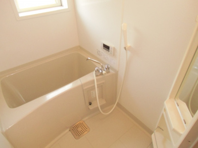 【浴室】 | プロスパーリヨA棟 | 追い炊き完備の浴室