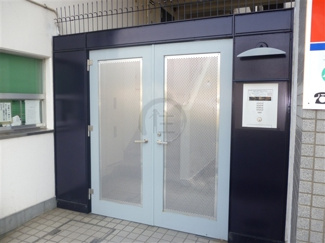 【エントランス】