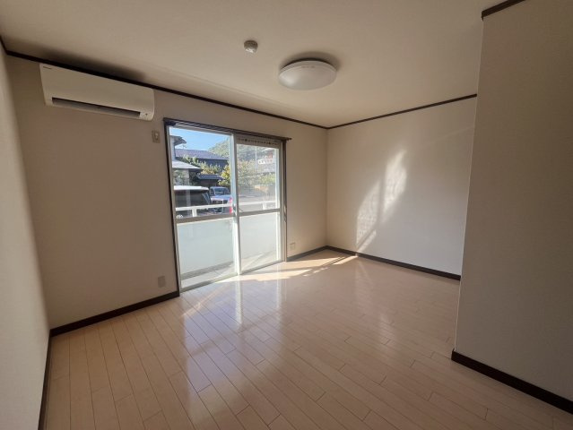 【居間・リビング】 | サニーコート岡大西