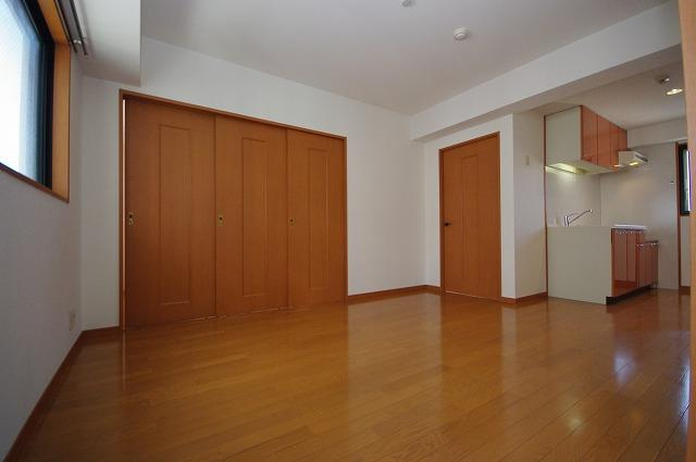 フォルセティ博多の居間・リビング|フォルセティ博多（2LDK）