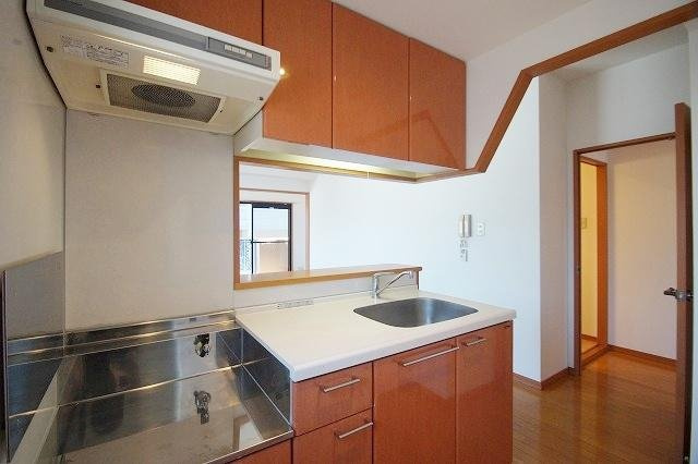 フォルセティ博多のキッチン|写真は別号室タイプです