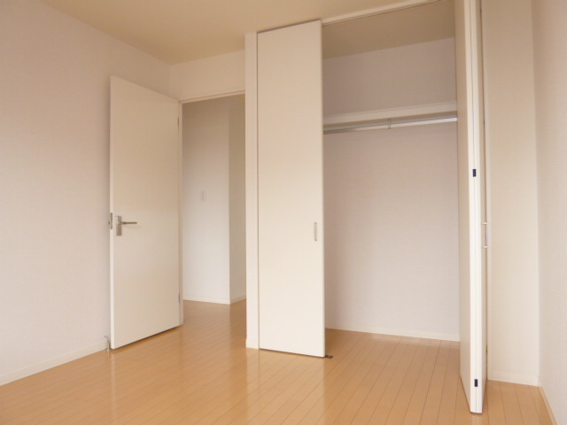 カーサ・ヴィアソーレＡの洋室