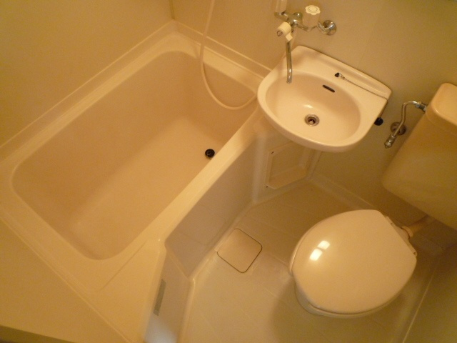 【トイレ】 | エルザ２２ | ３点ユニット