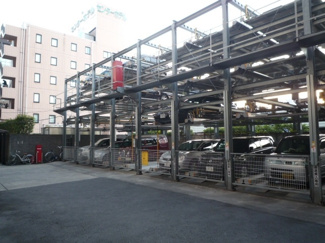 【駐車場】 | 機械式駐車場です。お車のサイズをご確認ください。