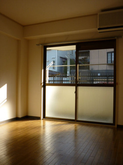 【洋室】 | ルーブルハイツ | ルーブルハイツ　同間取り別部屋です。