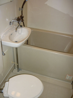 【浴室】 | ルーブルハイツ | ルーブルハイツ　同間取り別部屋です。